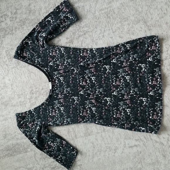 US S - Floral Shirt - Garage - Picture 2 of 3